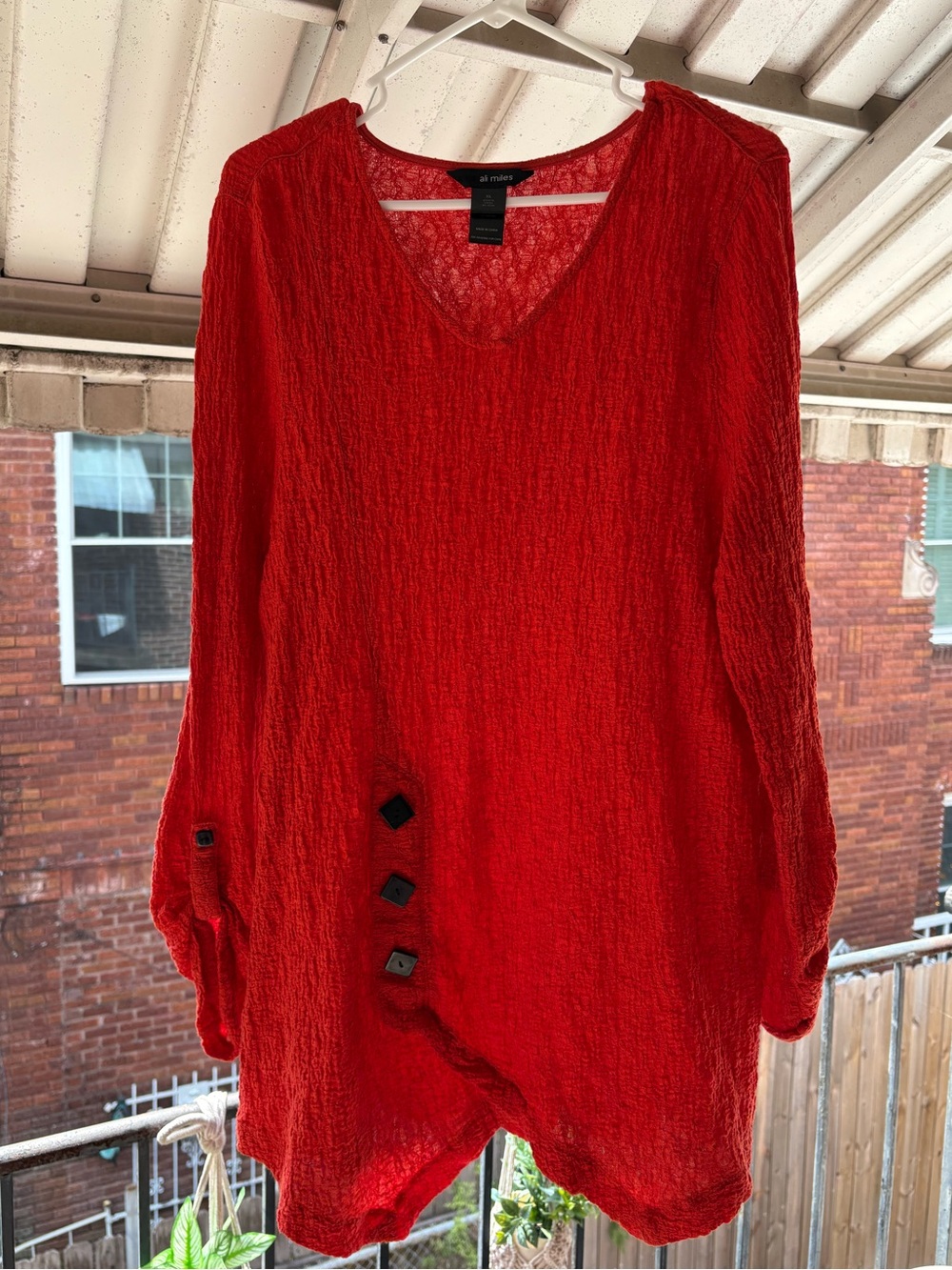 Aliane Red Textured V-Neck Tunic Top Size XL